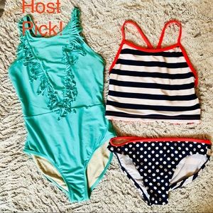 🎉HP!🎉2 Girls Swimsuits Op /Cleobella